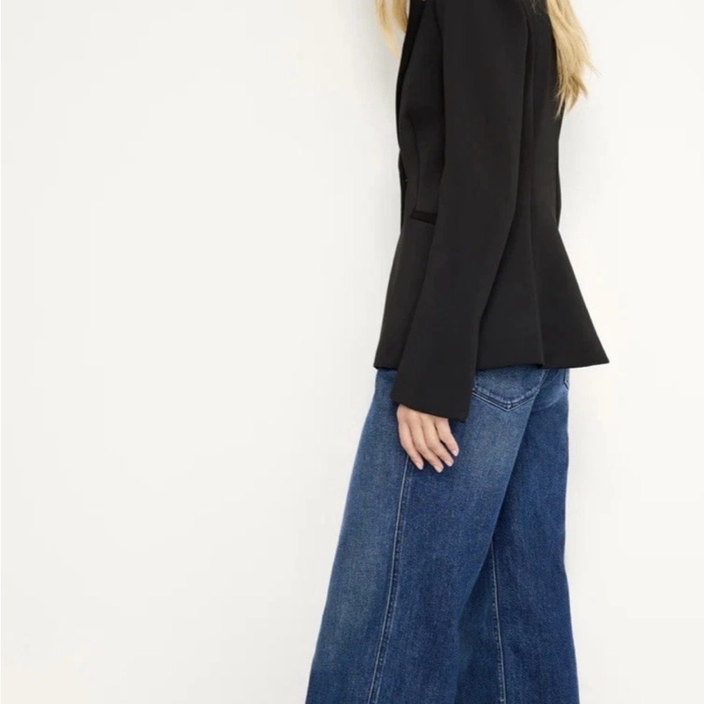 NWT Good American Women's 14
Good Skate High Rise Wide Leg
Jeans in BBBlue383 - Picture 13 of 15